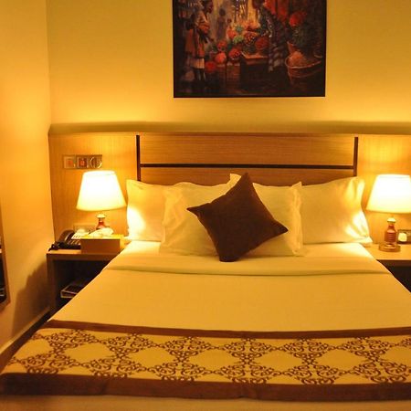 Moz One Executive Guest Rooms Agadez Mobushipe Екстер'єр фото